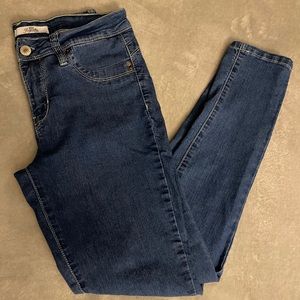 Royalty for Me Skinny Jeans Size 8
